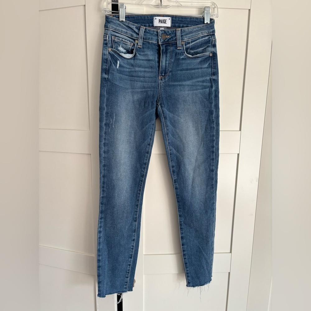 PAIGE Verdugo Ankle Classic Blue Jeans Minimalist Elevated Casual Size 26